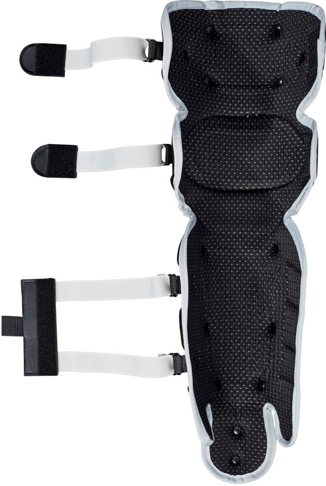 Wilson EZ Gear 2.0 Youth Small/Medium Catcher's Gear Set WB57202SM 8 Wilson EZ Gear 2.0 Youth Small/Medium Catcher's Gear Set WB57202SM - Image 8